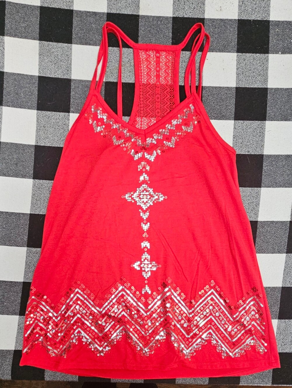 Women's No Boundaries Size Medium Red Tank Top